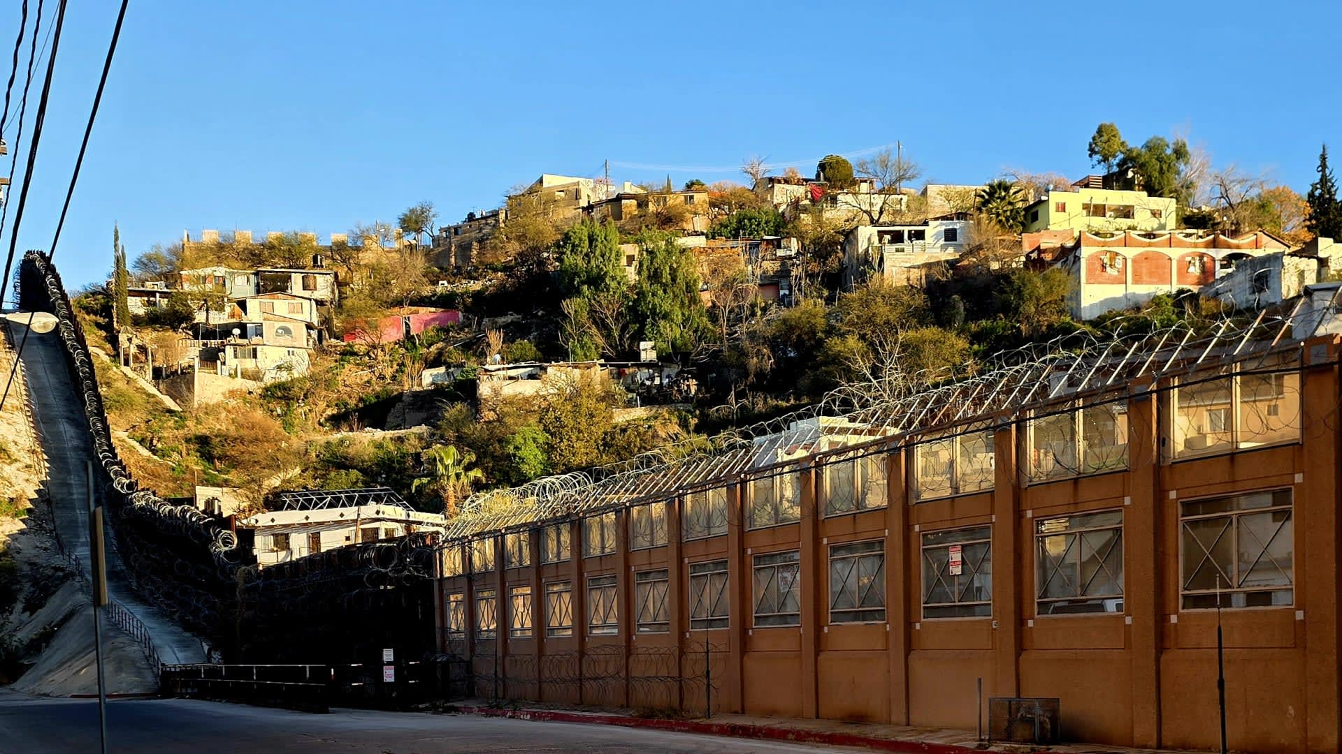 AZ BEYOND THE BORDER (OCTOBER 2026) Picture